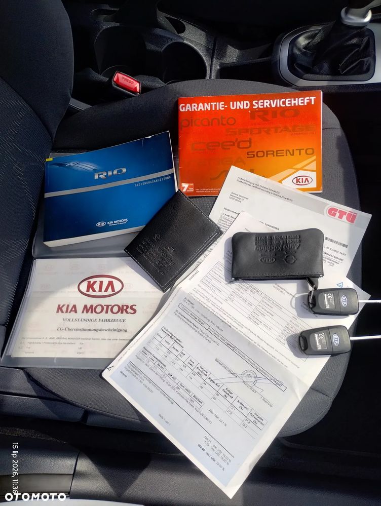 Kia Rio - 33