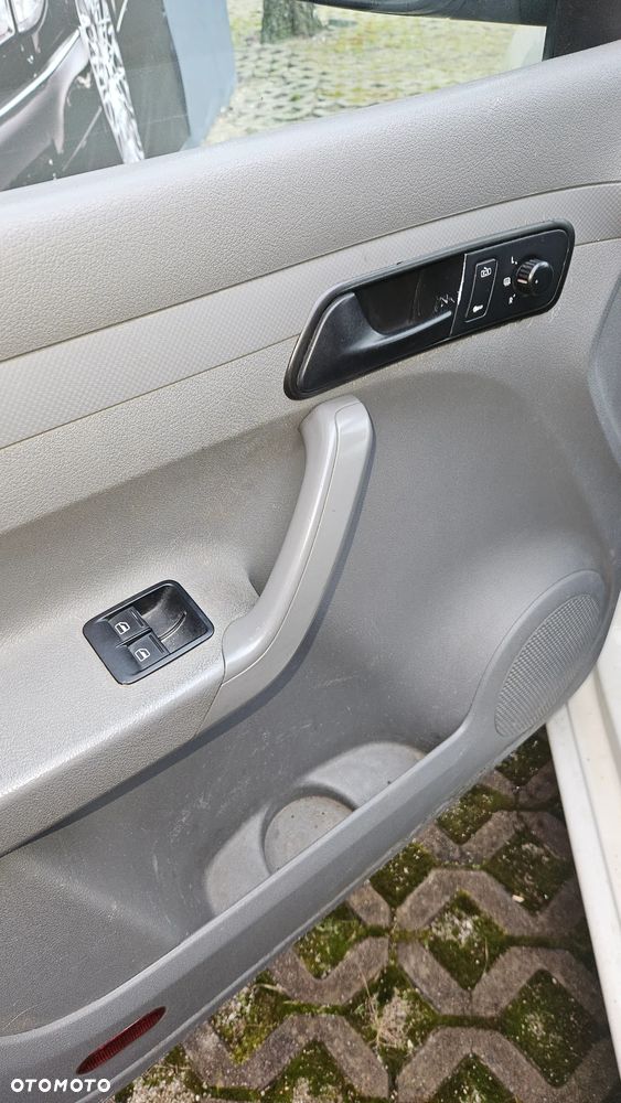 Volkswagen Caddy - 12