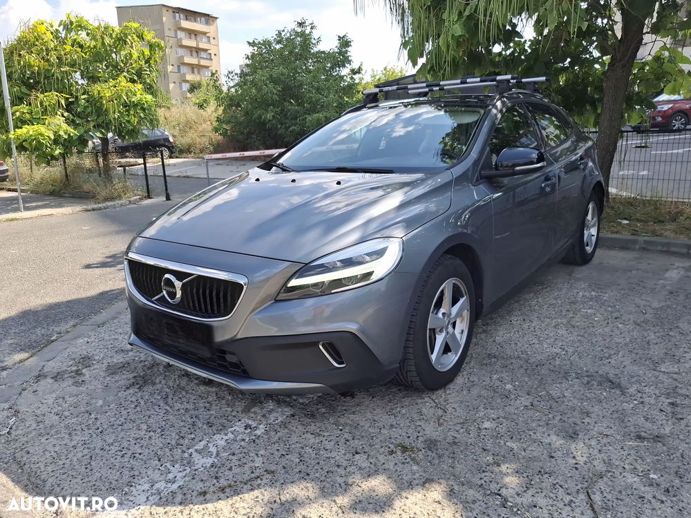 Volvo V40 T3 Aut. Momentum - 1