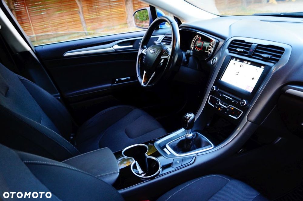 Ford Mondeo - 33