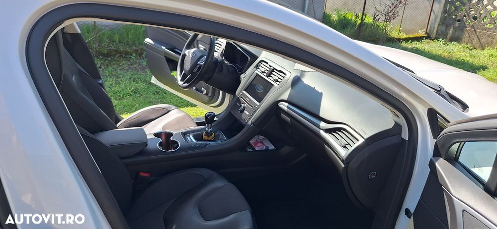 Ford Mondeo 2.0 TDCI Titanium - 8