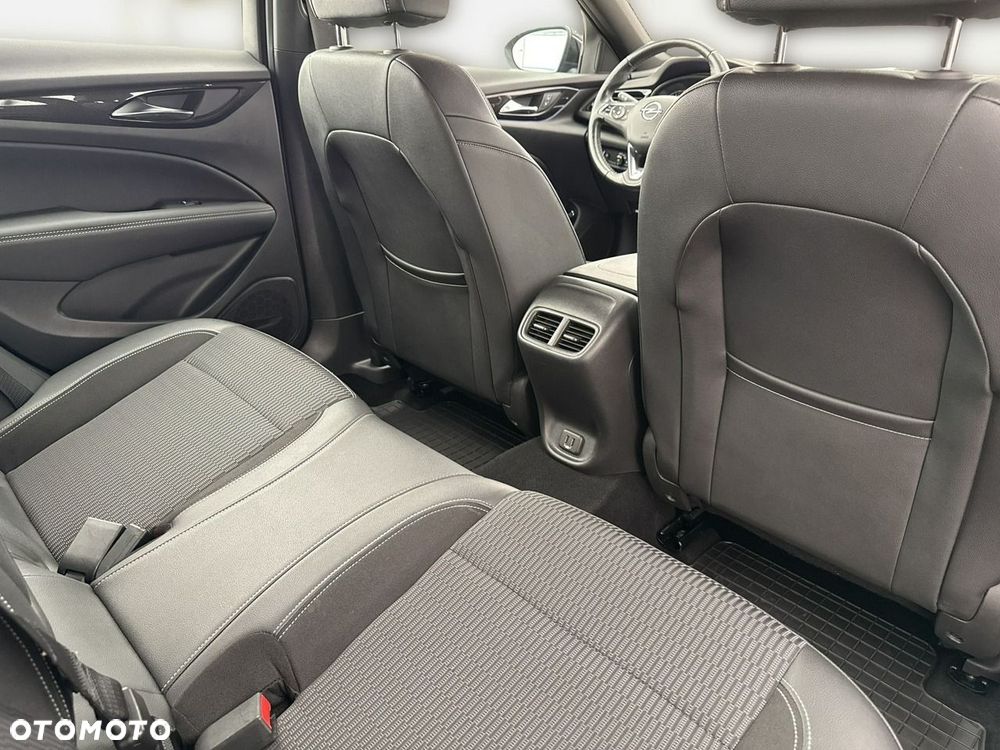 Opel Insignia - 23