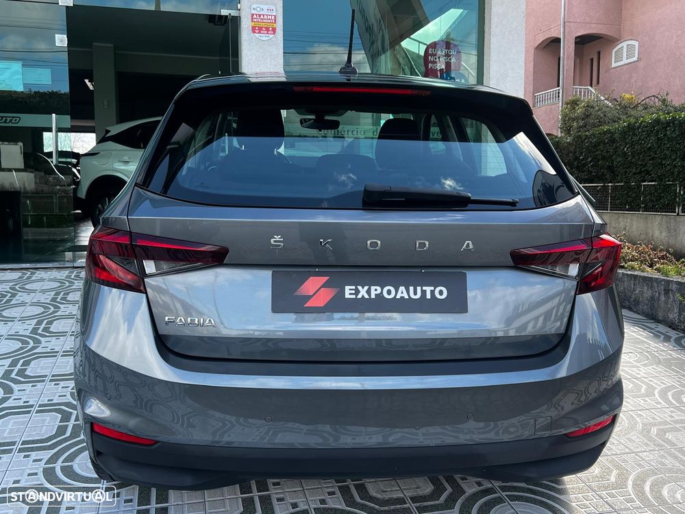 Skoda Fabia 1.0 MPI First Edition - 5
