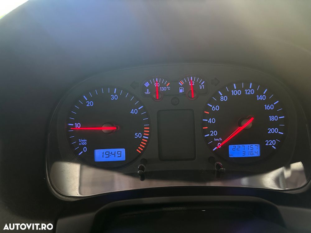 Volkswagen Golf - 5