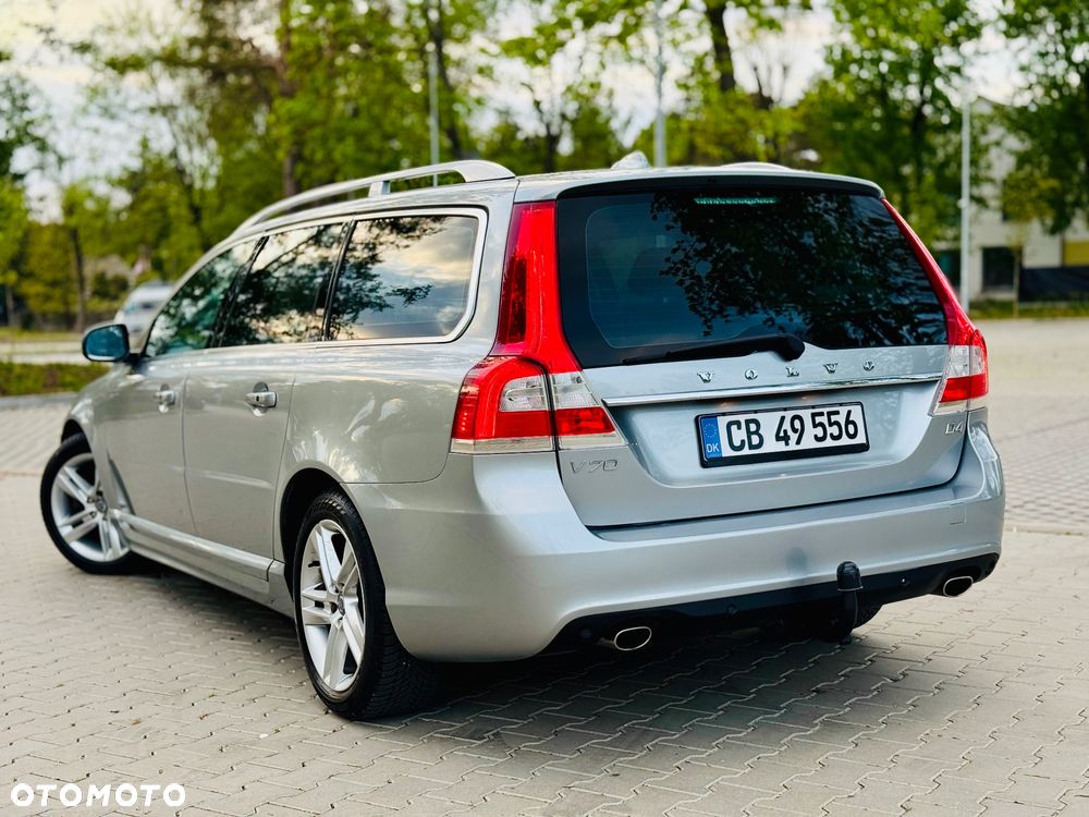 Volvo V70 D4 Geartronic Momentum - 32