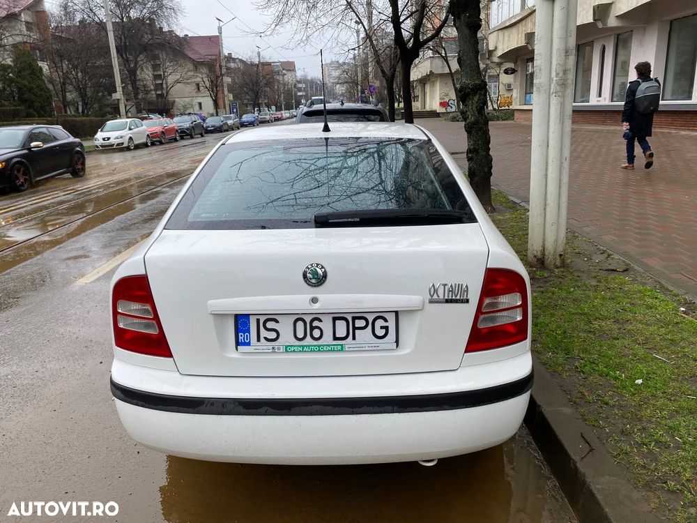 Skoda Octavia Tour 1.6 - 8