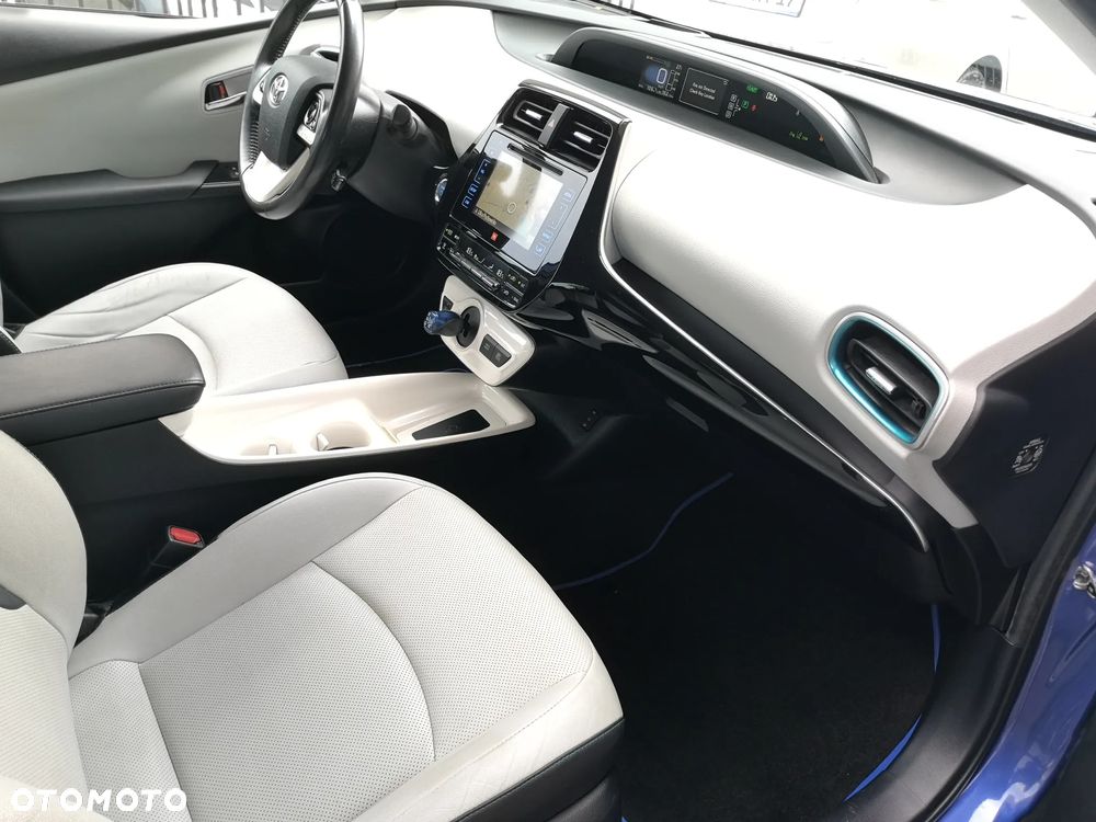 Toyota Prius 1.8 Hybrid Prestige - 16