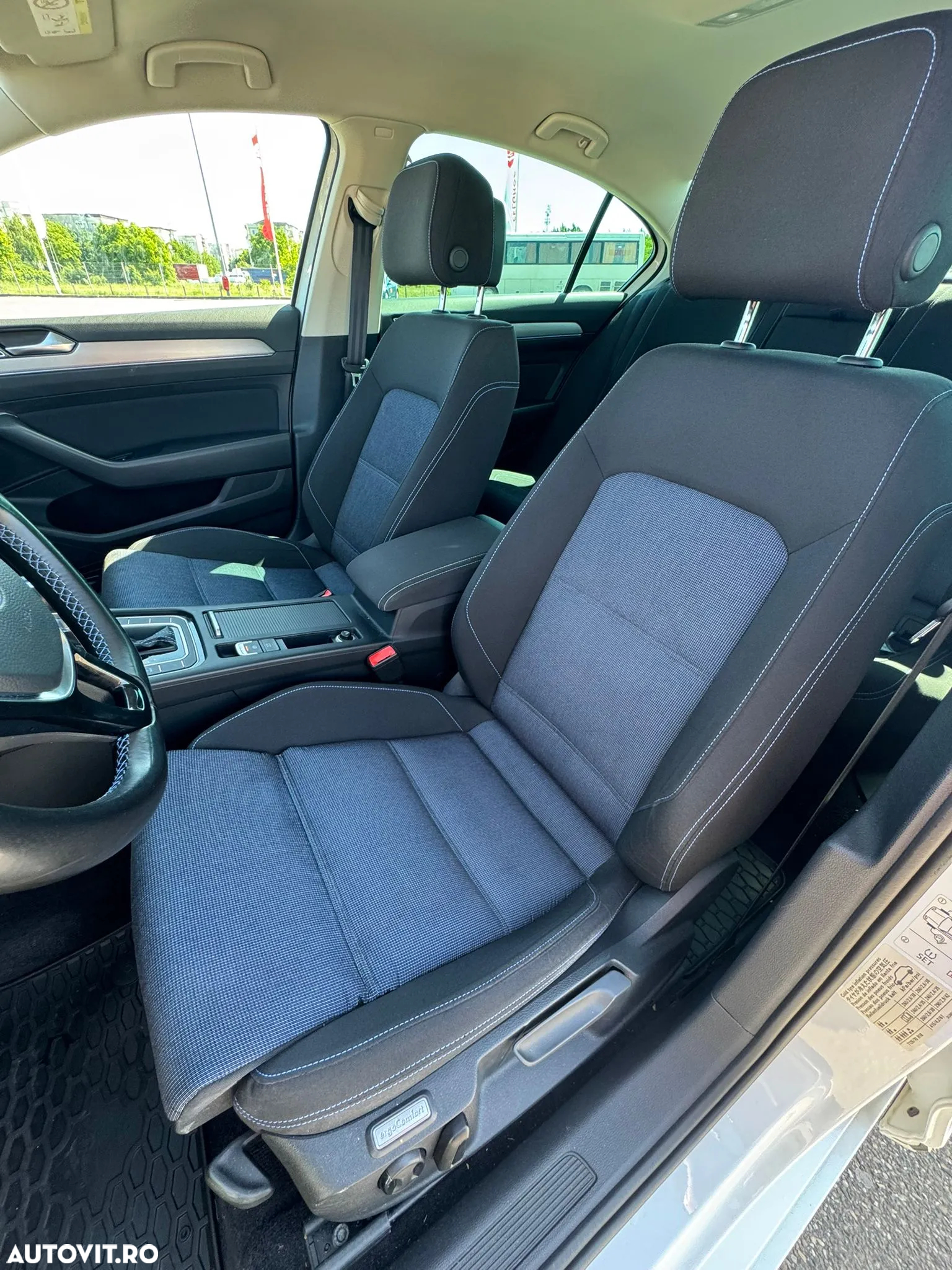 Volkswagen Passat GTE - 11