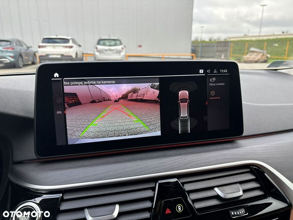 BMW Seria 5 520d mHEV sport - 25