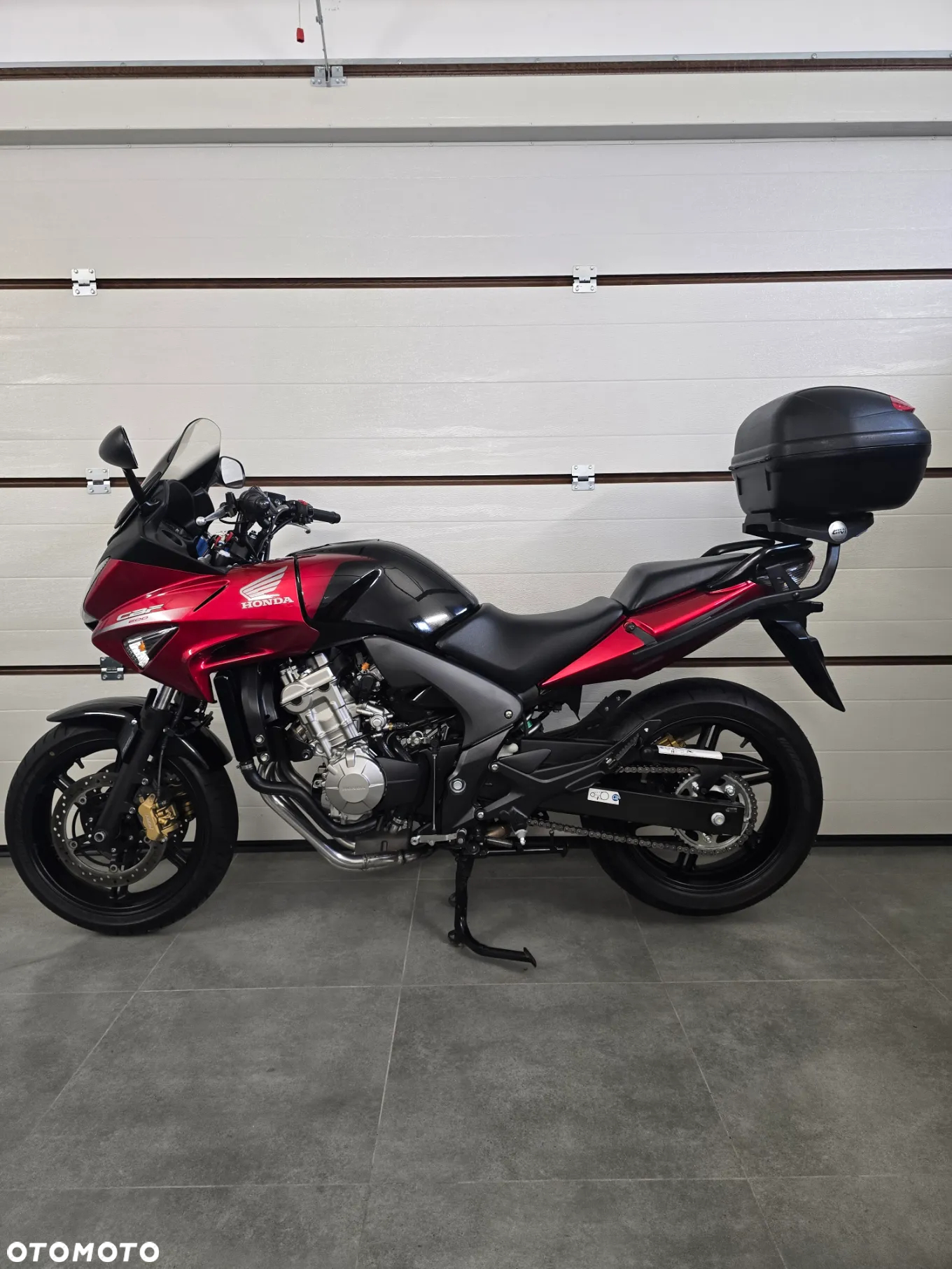 Honda CBF - 8