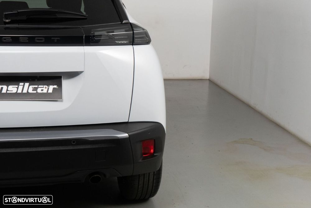 Peugeot 2008 1.2 PureTech Allure Pack - 17
