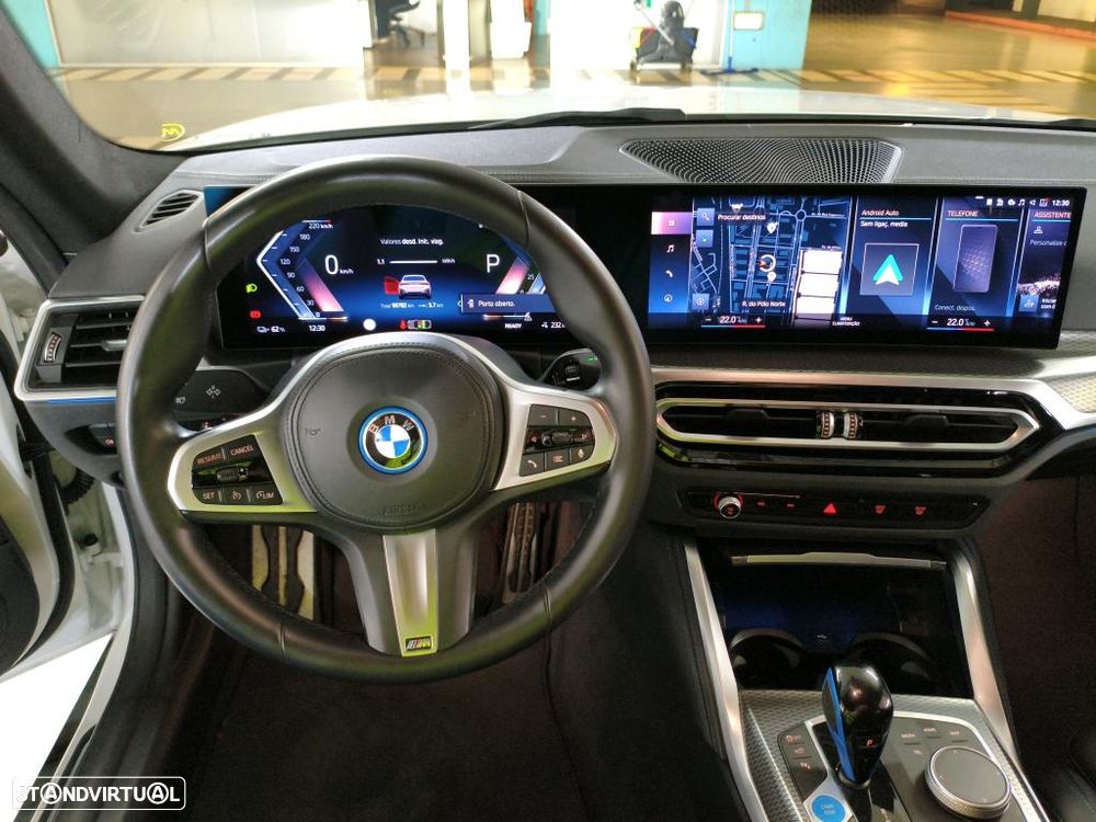 BMW i4 eDrive40 Desportiva M - 10