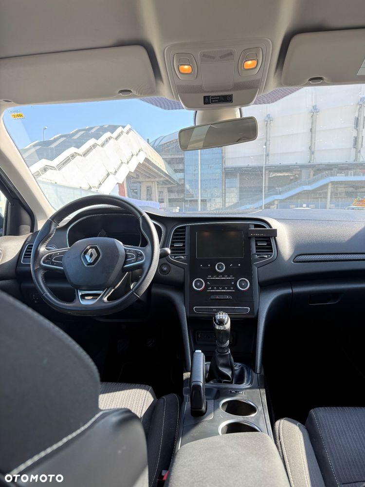 Renault Megane 1.6 SCe Limited - 10
