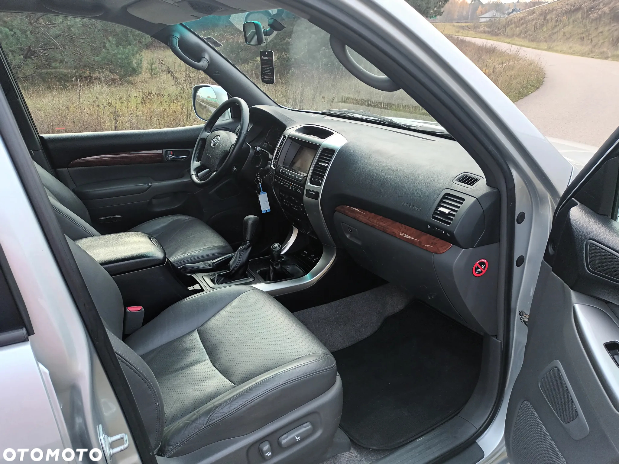 Toyota Land Cruiser - 18