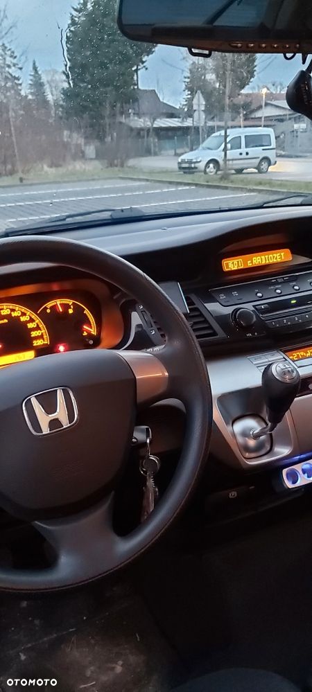 Honda FR-V - 6