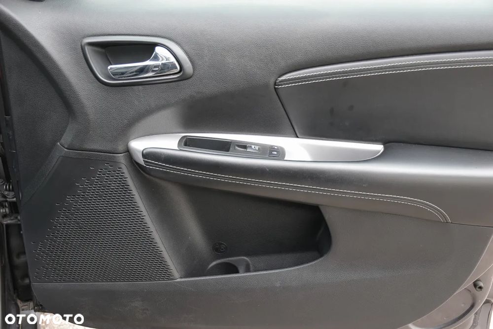 Fiat Freemont 2.0 Multijet 16V DPF Automatik Allrad Black Code - 23
