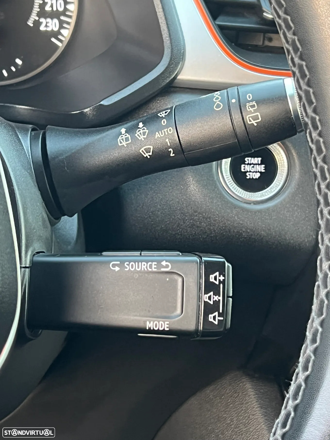 Renault Captur TCe 100 EXPERIENCE - 17