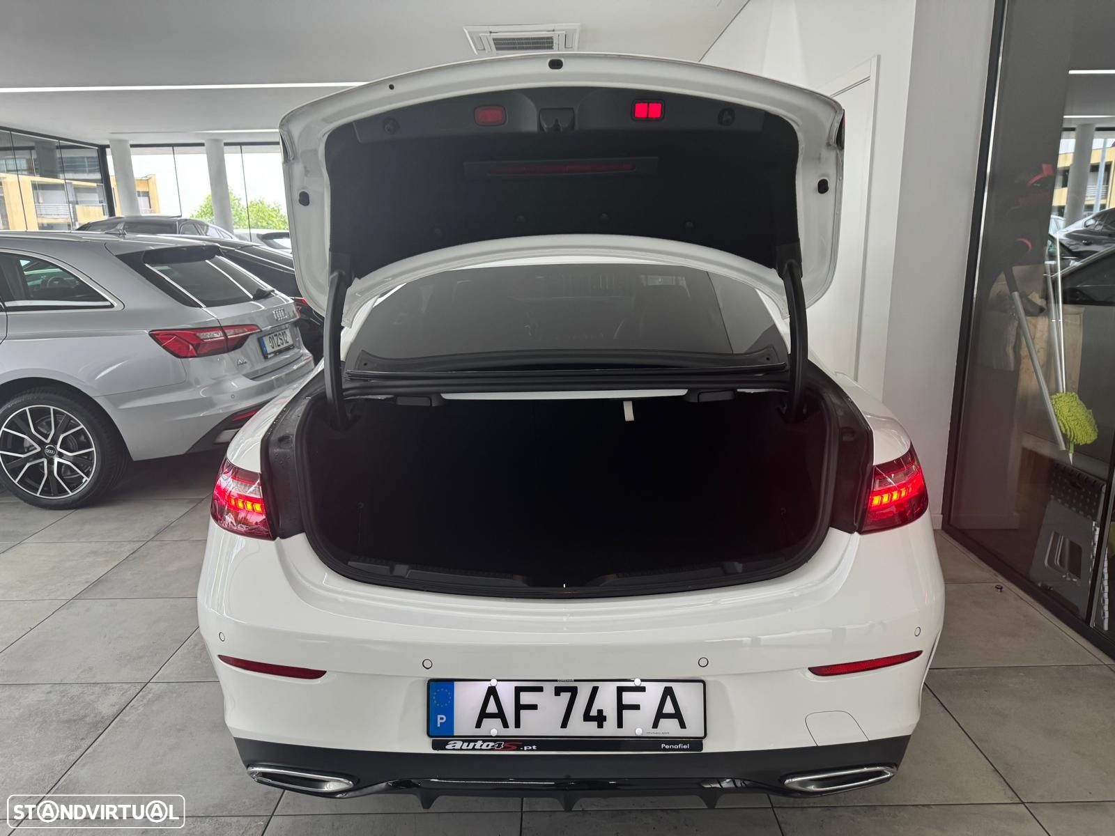 Mercedes-Benz E 220 d AMG Line - 13