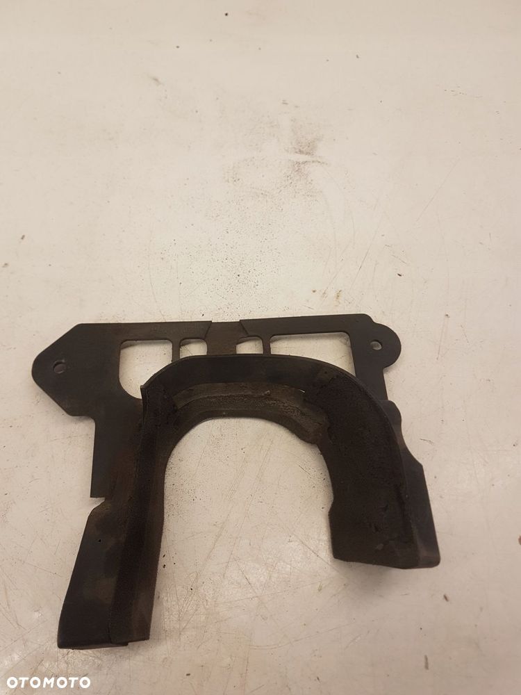 OSŁONA PÓŁOSI PRAWA AUDI A6 C7 4G0863190 - 1