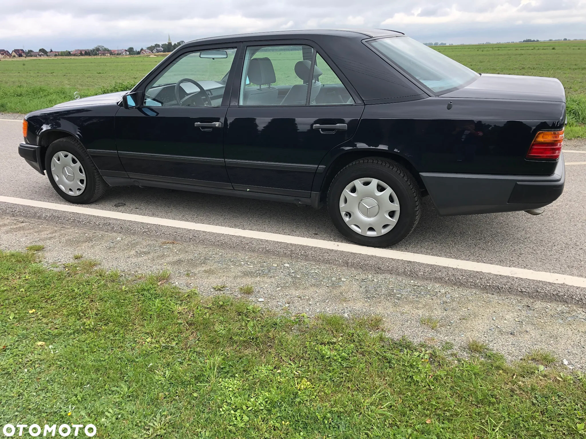 Mercedes-Benz W124 (1984-1993) - 17