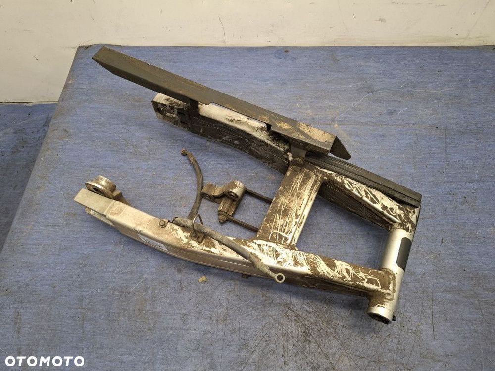 YAMAHA FAZER FZS 1000 WAHACZ TYŁ CENTRALNY - 10