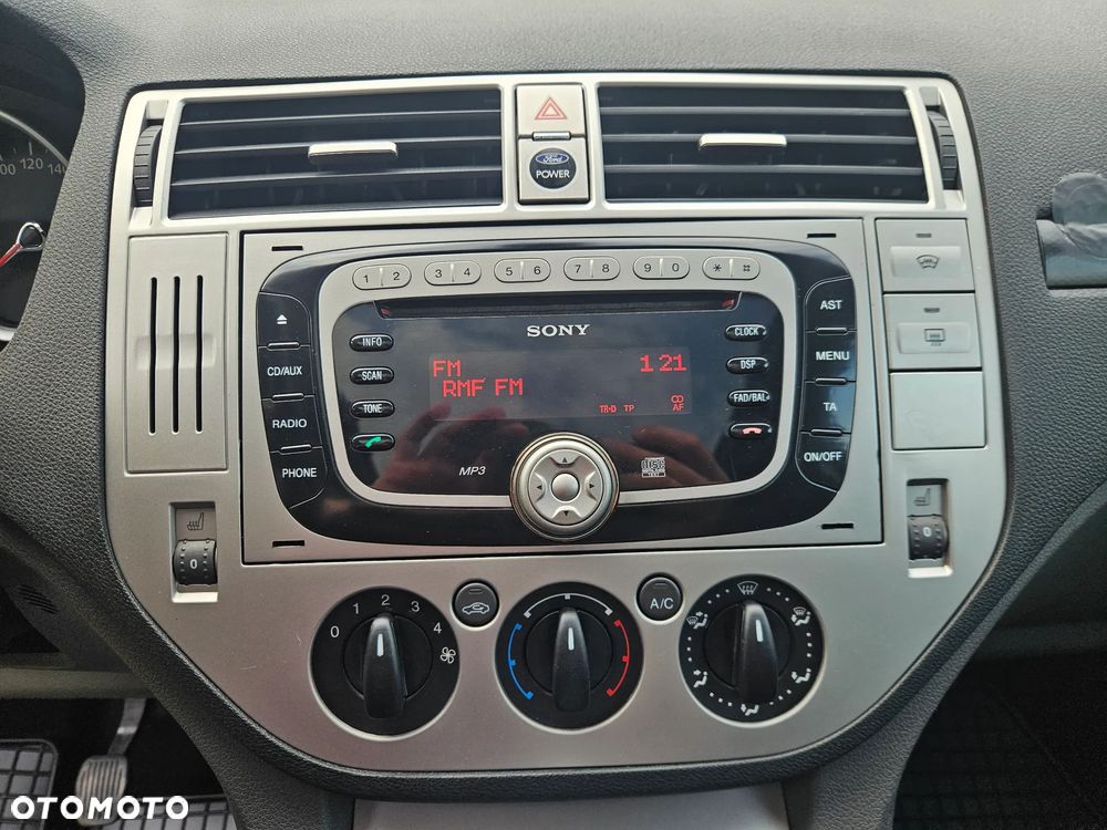 Ford Kuga 2.0 TDCi Titanium - 16