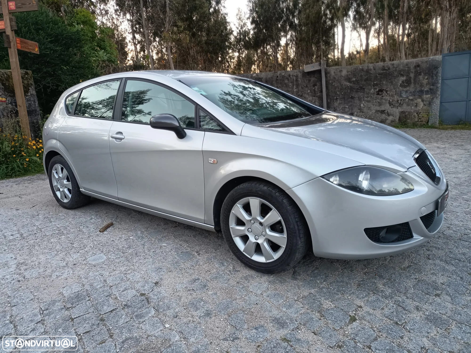 SEAT Leon 1.9 TDI DPF Comfort Limited - 2