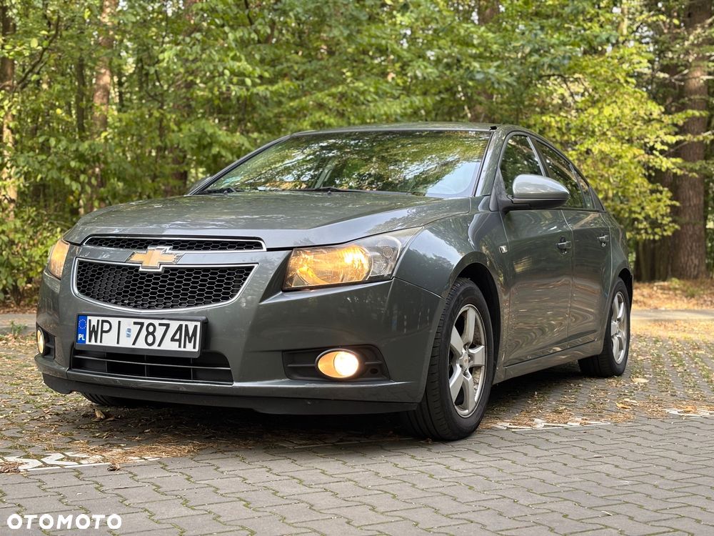 Chevrolet Cruze 1.6 LS - 1