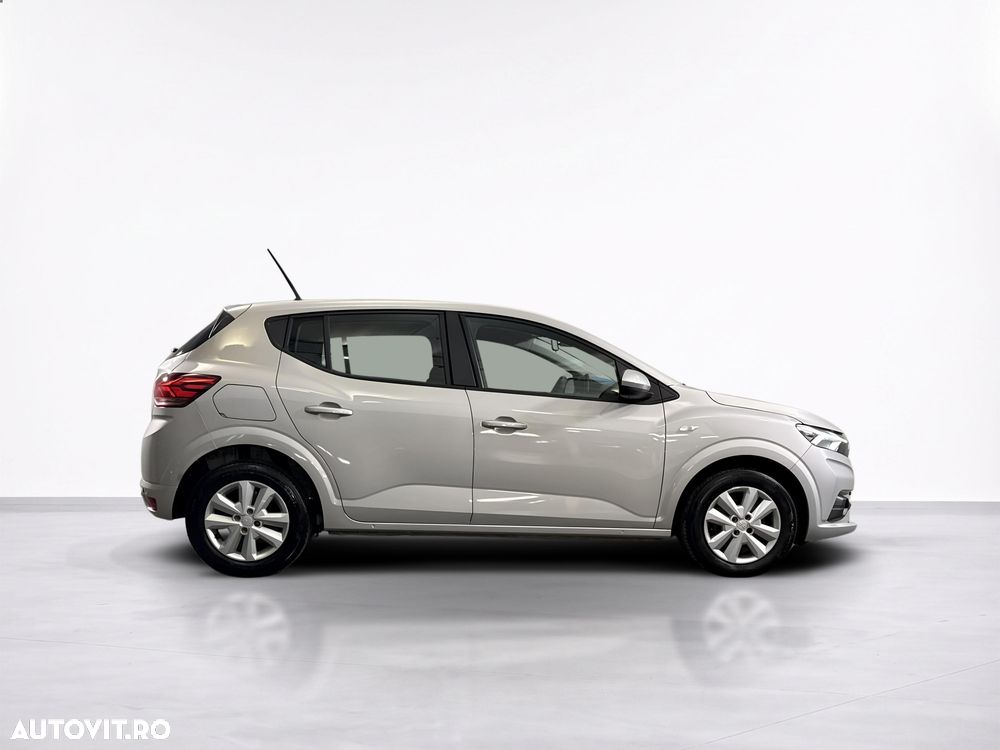 Dacia Sandero - 7