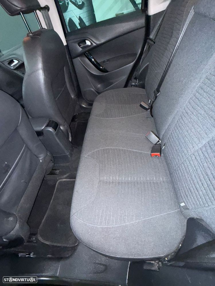 Citroën C3 Pure Tech 110 S&S ELLE ONLINE EDITION - 21