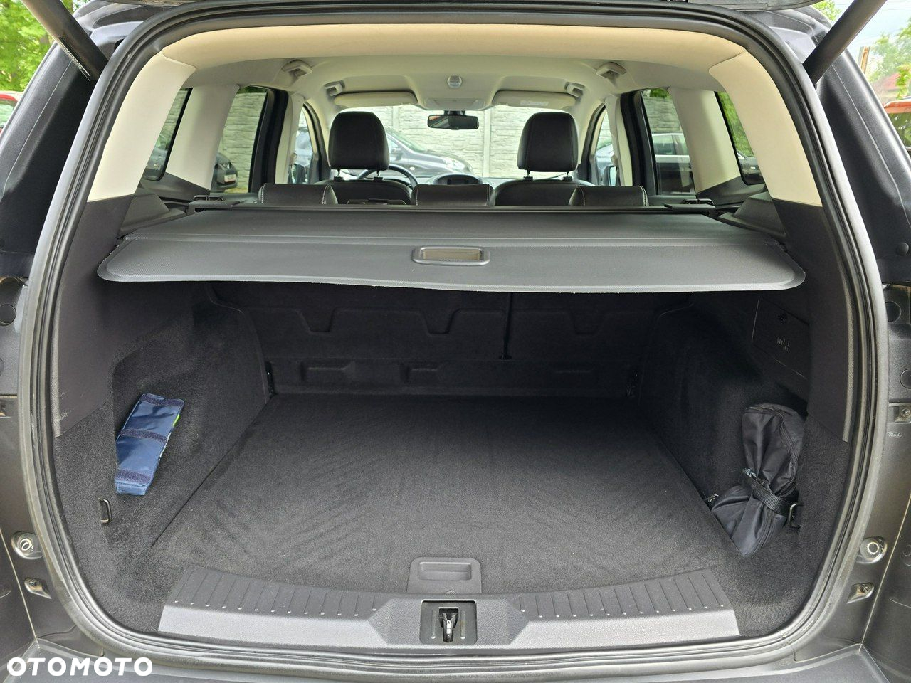 Ford Kuga 2.0 TDCi 4WD Titanium - 29