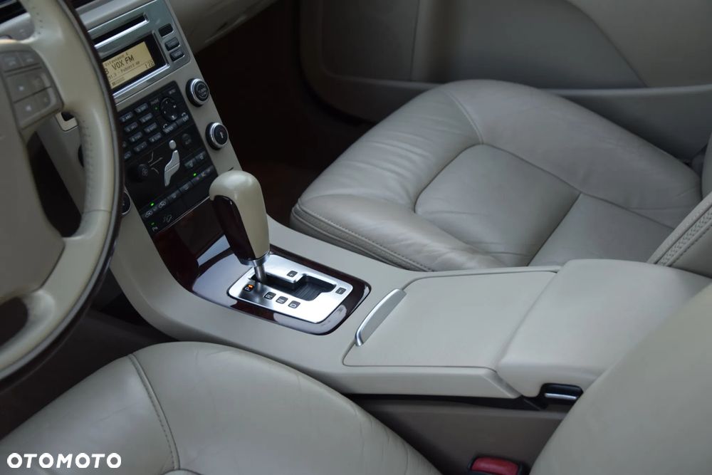 Volvo XC 70 D5 AWD Summum - 28