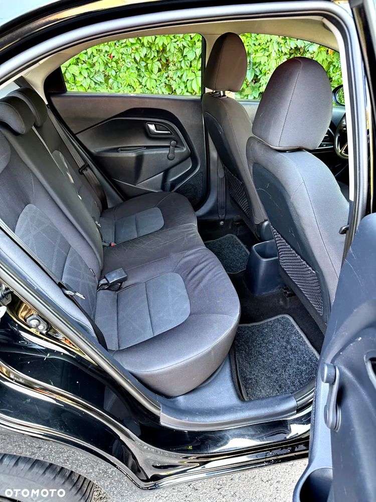 Kia Rio 1.2 Dream-Team Edition - 12