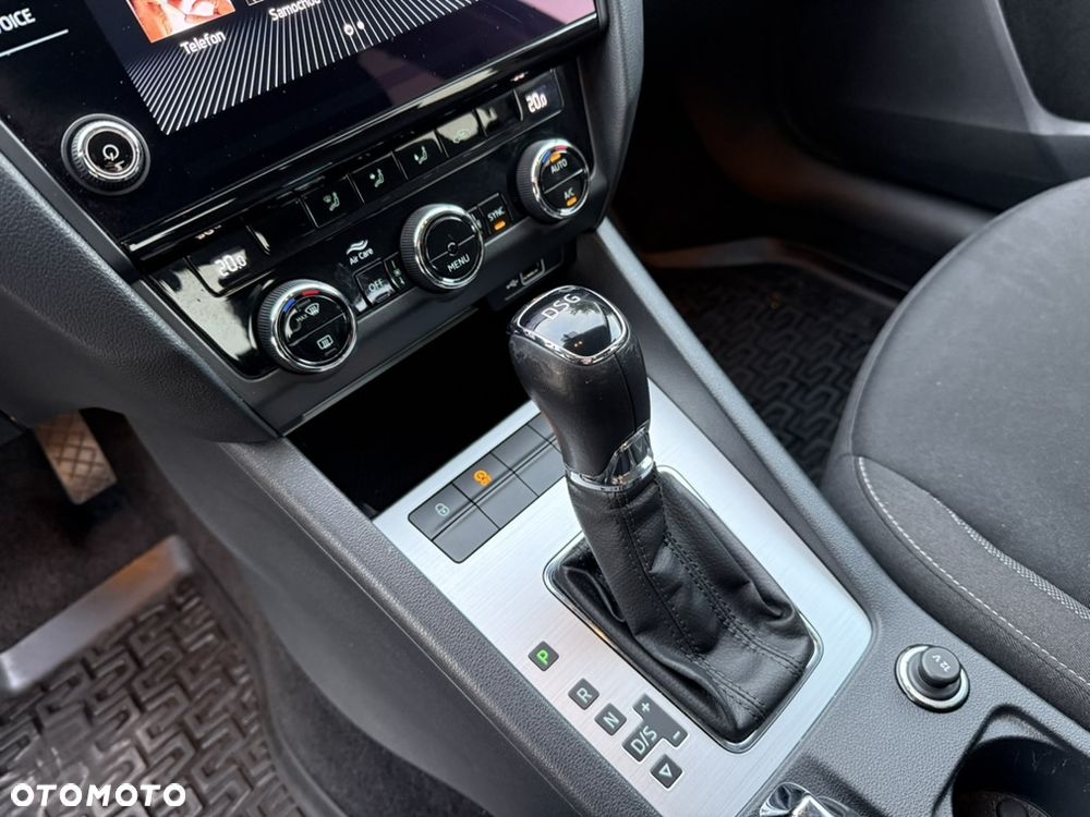 Skoda Octavia 1.6 TDI Ambition DSG - 14