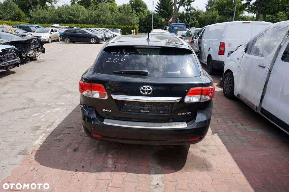TOYOTA AVENSIS III T27 PH2 LIFT KOMBI 2012 209 2.0 D4D 1AD-FTV 123KM EA65 CZARNY na części - 4