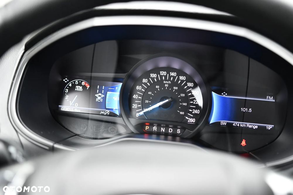 Ford Edge - 9