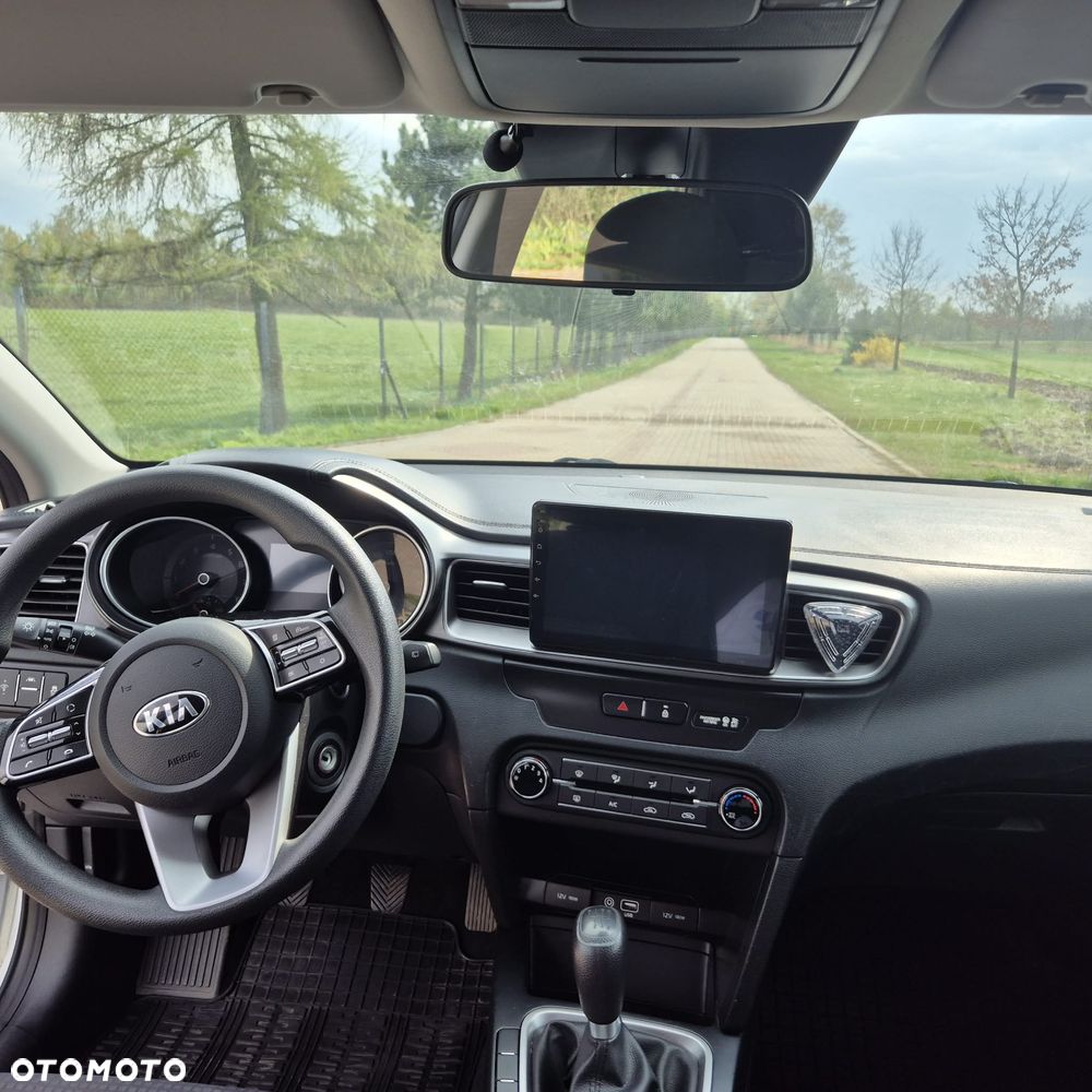 Kia Ceed 1.4 L Business Line - 11