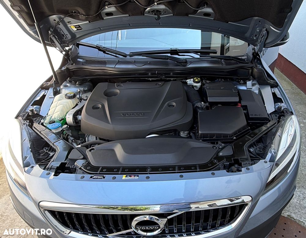 Volvo V40 D3 Momentum - 9