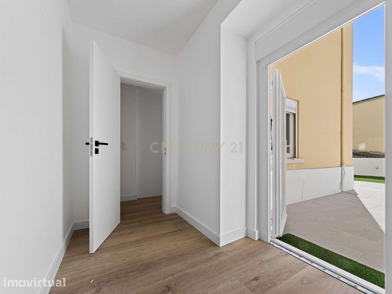 Apartamento T2+1 totalmente Renovado em Almada - Grande imagem: 4/21