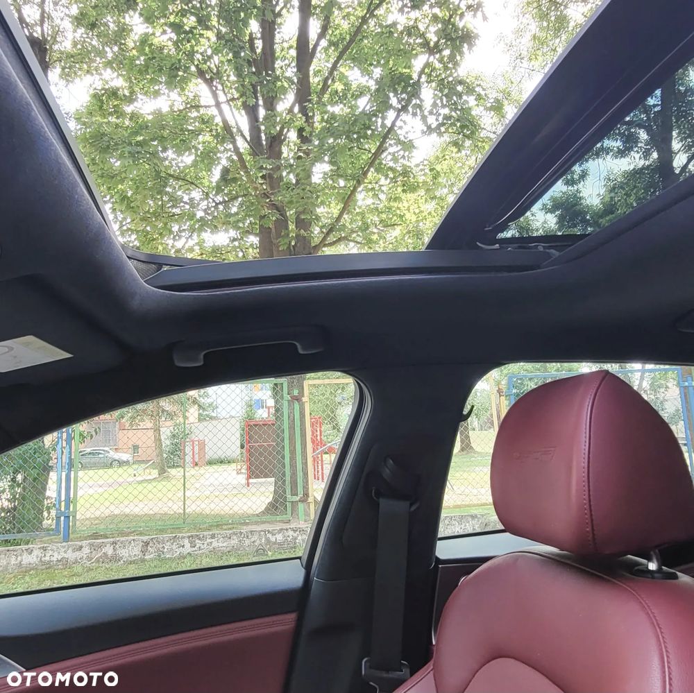 Kia Stinger 2.0 T-GDI GT Line - 9