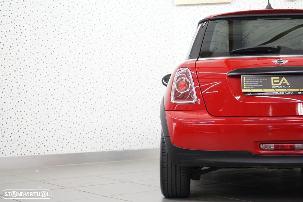 MINI 3 Portas One D - 32