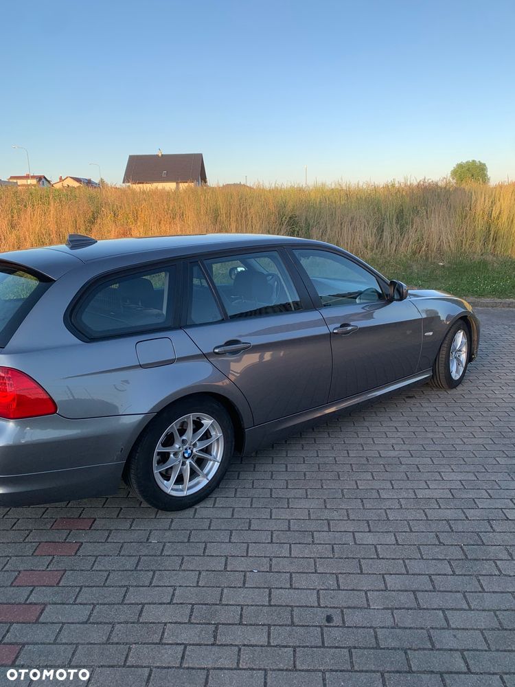 BMW Seria 3 320d Efficient Dynamics Edition Sport Line - 15