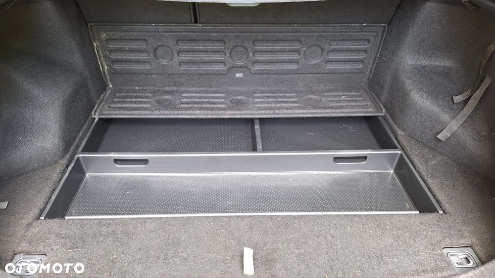 Kia Ceed - 8