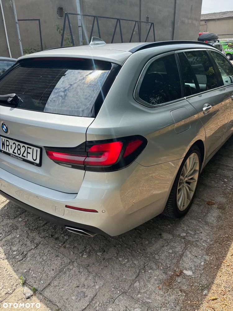 BMW Seria 5 520d xDrive Touring Sport Line - 2