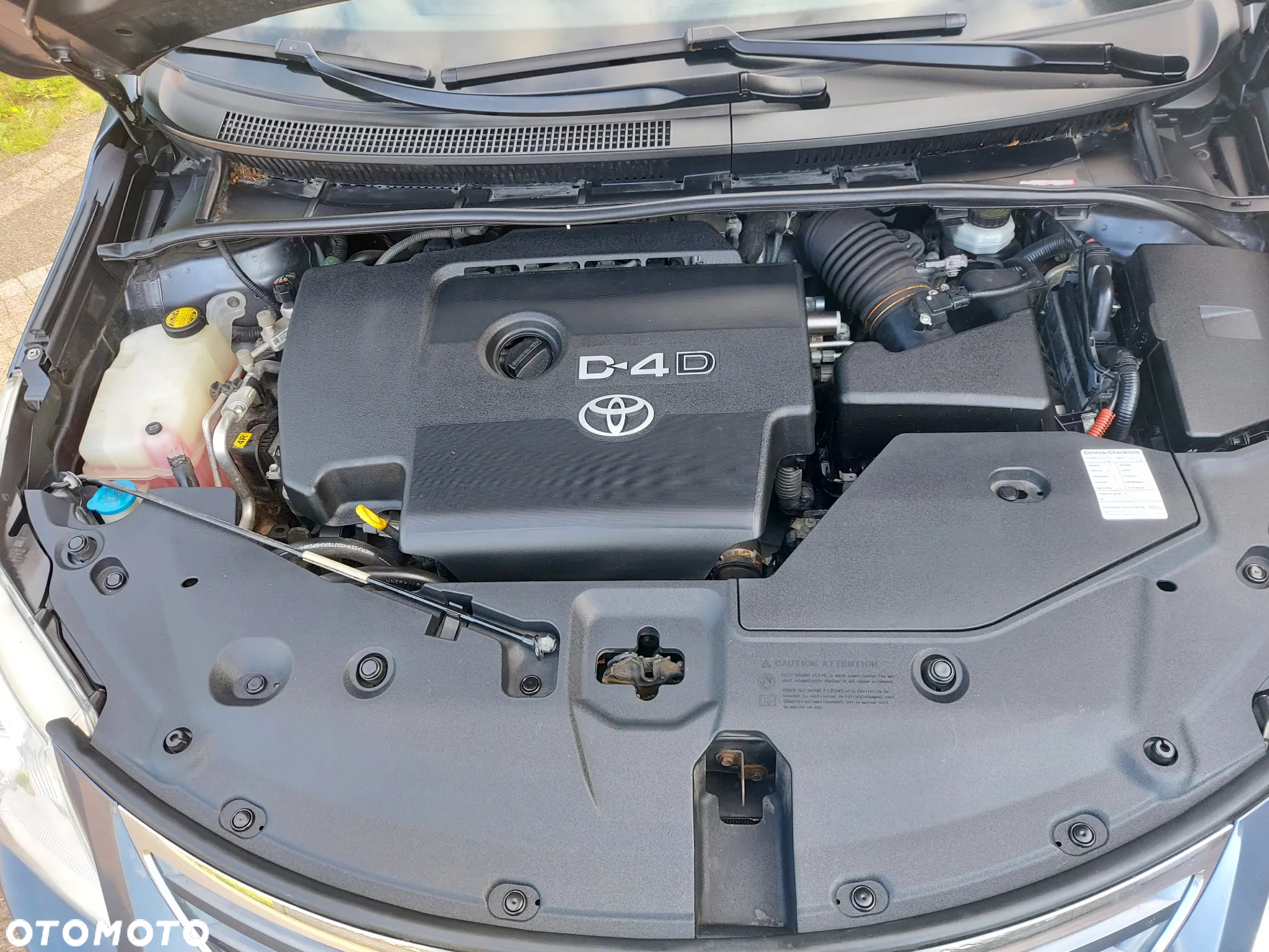 Toyota Avensis 2.0 D-4D Combi - 12