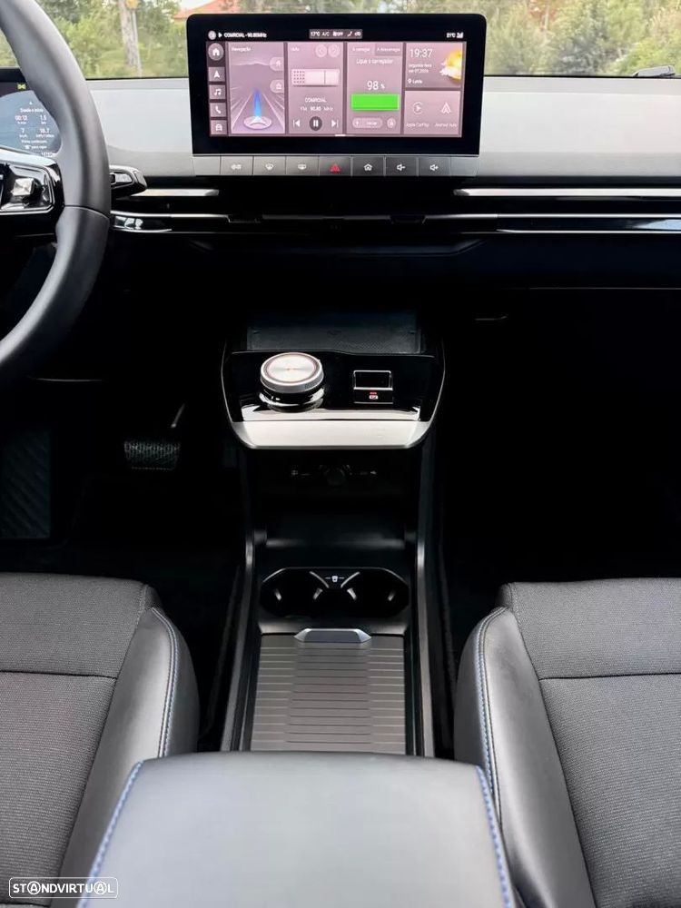 MG MG4 64 kWh Luxury - 10