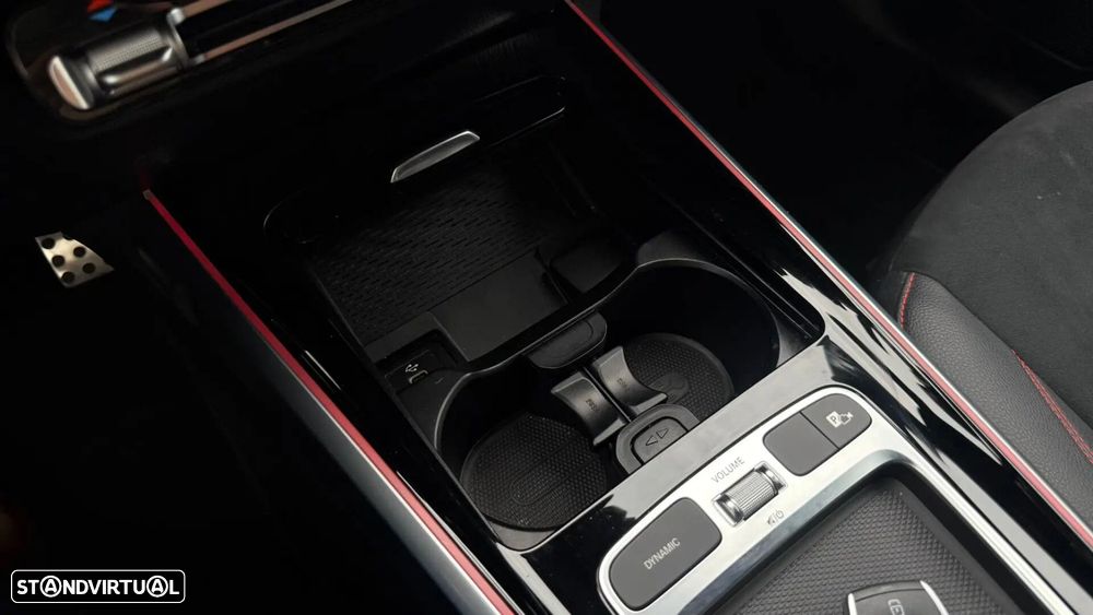 Mercedes-Benz GLB 180 d AMG Line - 17