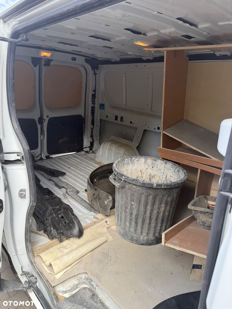Renault Trafic - 11