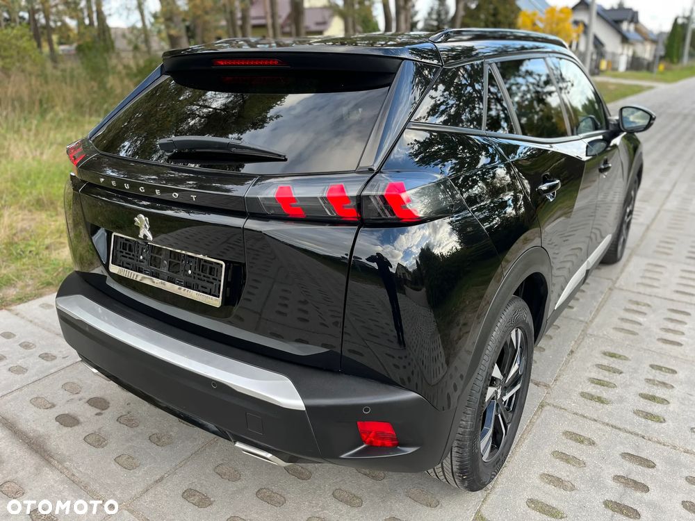 Peugeot 2008 1.2 PureTech GT Line S&S - 9