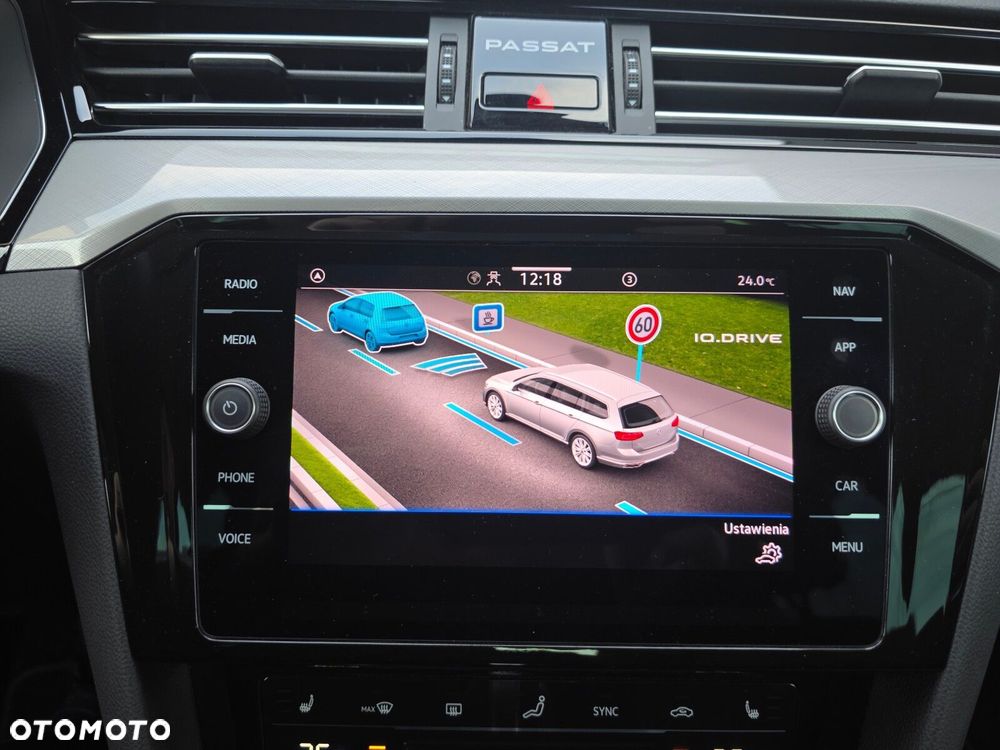 Volkswagen Passat Variant 2.0 TDI EVO Business DSG - 32
